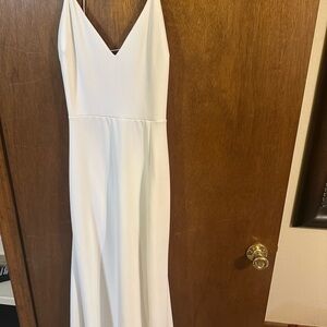 Elegant White Sleeveless Dress